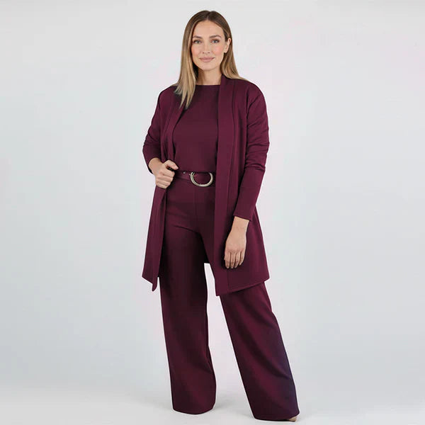 Emily – Elegant 3-Piece Stretch Set
