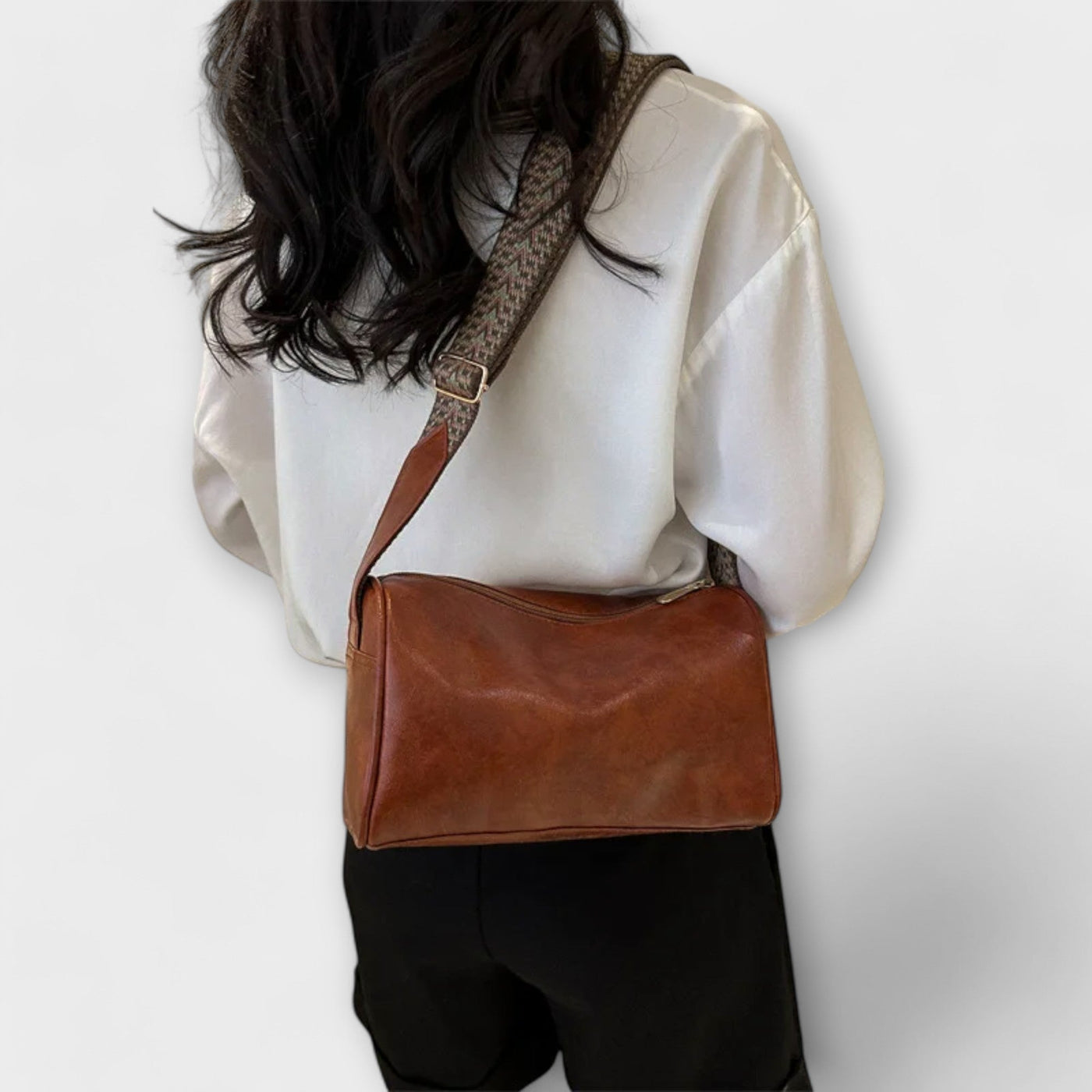 Clara | Vintage Crossbody Bag